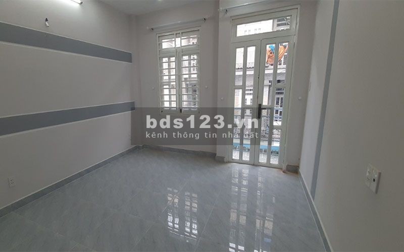 Bán Nhà Hẻm 134 Lý Chính Thắng, HXH 35m2 4 Tầng 3WC, Giá 4.9 Tỷ