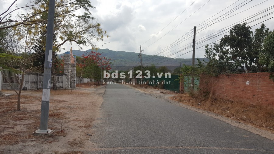 Đất đường vô núi Dinh, sát cảng Cái Mép Phú Mỹ, 2.2tr/m2 bao lên thổ cư, 091.333.0147
