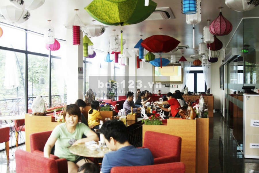 Cho thuê nhà 2 mặt tiền 30m. 300m2 Q Bình Tân tuyệt đẹp!