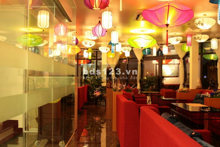 Cho thuê nhà 2 mặt tiền 30m. 300m2 Q Bình Tân tuyệt đẹp!