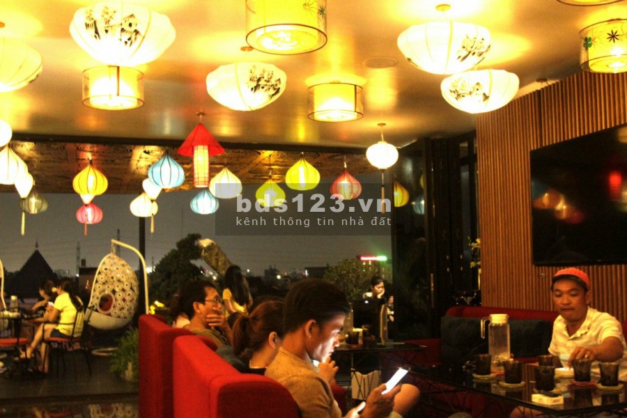 Cho thuê nhà 2 mặt tiền 30m. 300m2 Q Bình Tân tuyệt đẹp!