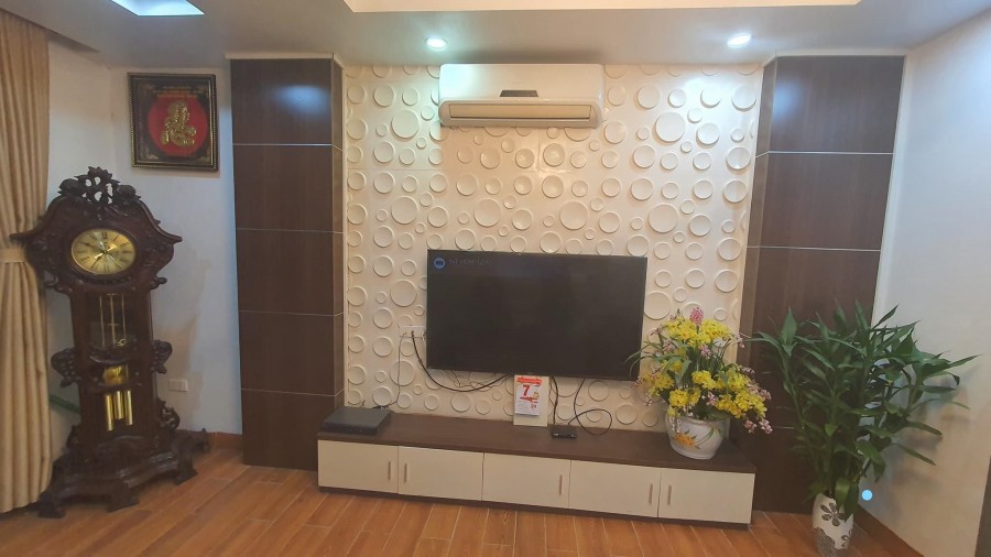 Bán nhà Hoàn Kiếm làm văn phòng 7 tầng thang máy, 80m2 nhà 2 mặt phố 12.9 tỷ.