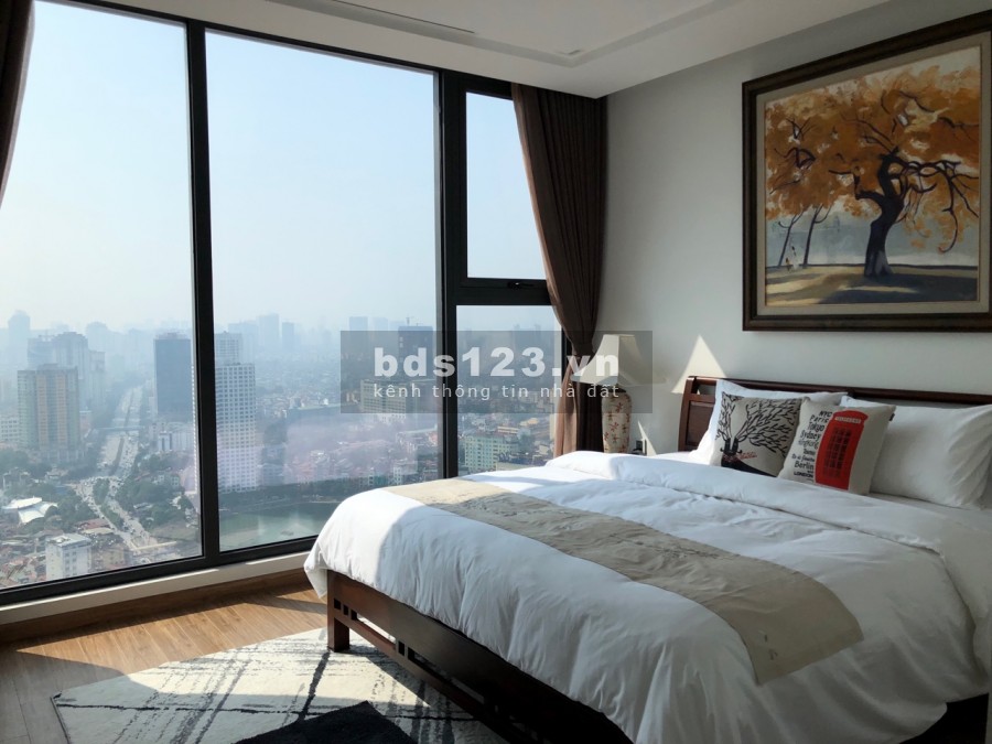 Cần Bán Gấp Căn Hộ Vinhomes Metropolis 29 Liễu giai 3pn dt 114,34m2 Lh 0915436246