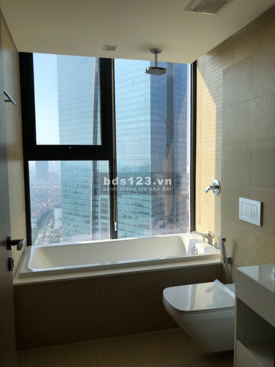 Cần Bán Gấp Căn Hộ Vinhomes Metropolis 29 Liễu giai 3pn dt 114,34m2 Lh 0915436246