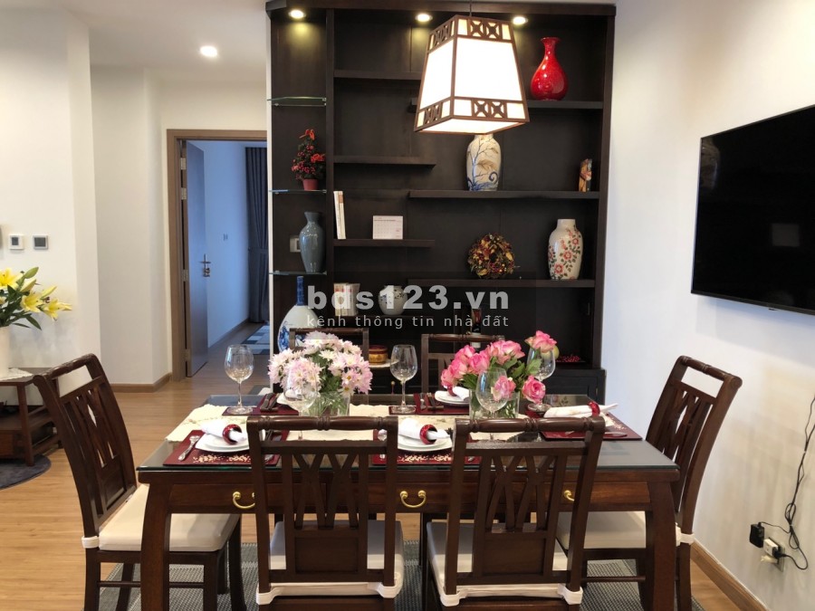 Cần Bán Gấp Căn Hộ Vinhomes Metropolis 29 Liễu giai 3pn dt 114,34m2 Lh 0915436246