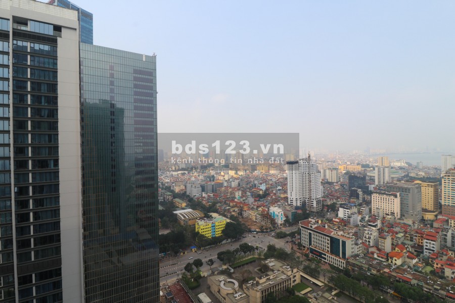 Chính Chủ Cần Cho Thuê Căn Hộ Vinhomes Metropolis 29 liễu giai 2pn Diện Tích 81,59m2 Lh 0915436246