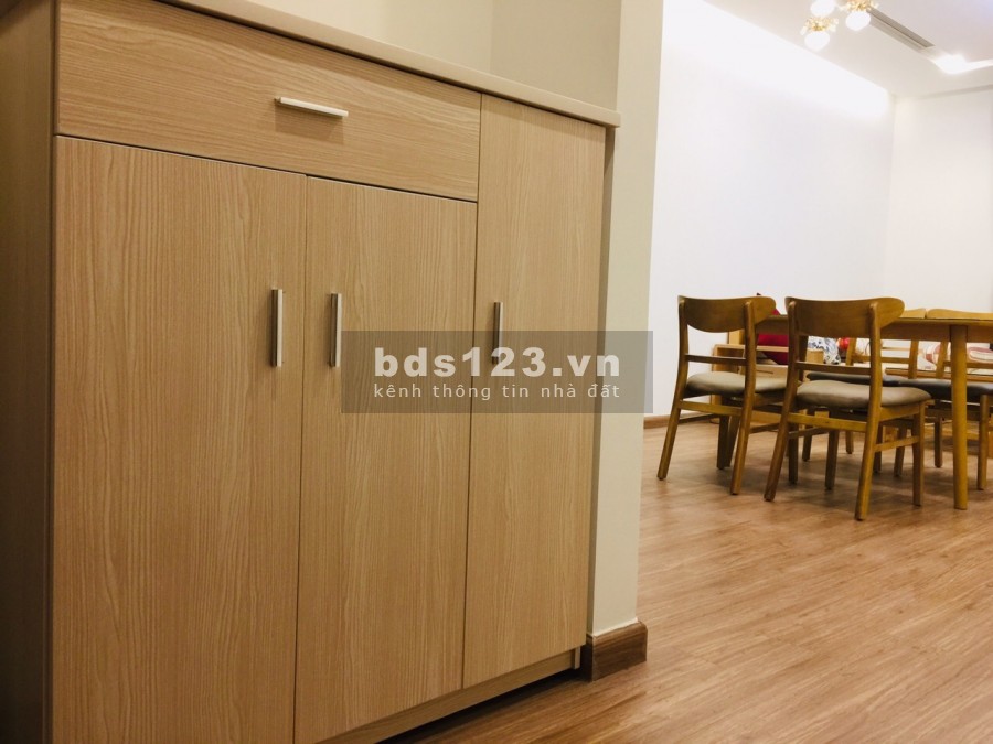 Chính Chủ Cần Cho Thuê Căn Hộ Vinhomes Metropolis 29 liễu giai 2pn Diện Tích 81,59m2 Lh 0915436246