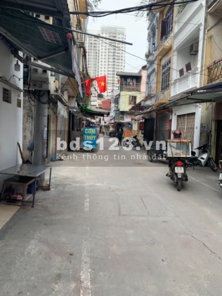 Cần bán nhà Phố Khương Trung, Thanh Xuân Hà Nội dt 30m2, 3 tầng, giá 5.2 tỷ
