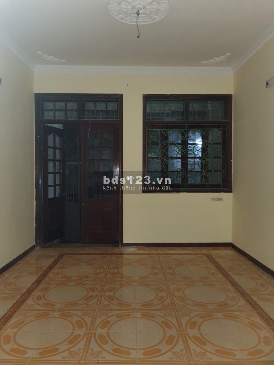 Bán Nhà phố ngọc lâm, vị trị đẹp . Ở Ngay