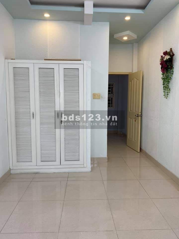 Bán gấp nhà 5 tầng BTCT đường Nơ Trang Long Phường 13 Bình Thạnh Giá 3.8 tỷ