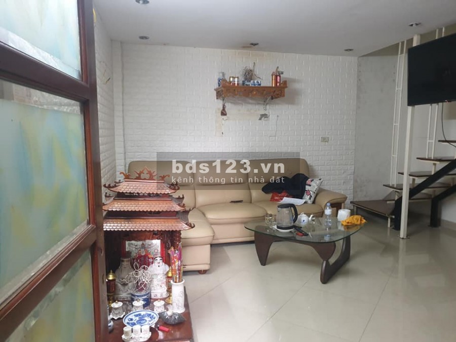 BÁN MT6M, 42M2 ĐẤT TẶNG NHÀ NGUYỄN TRÃI Ô TÔ ĐỖ CỬA GIÁ 3.3 TỶ