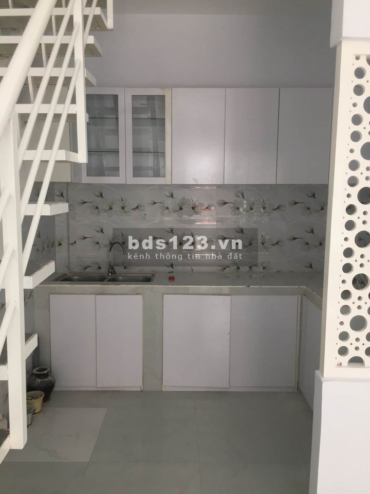 Nhà mới cần bán để đầu tư 65m2 Phước Long B, quận 9