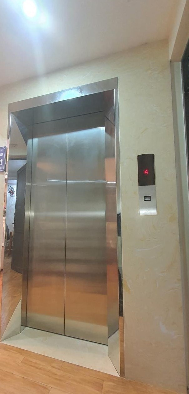 Bán nhà Hoàn Kiếm làm văn phòng 7 tầng thang máy, 80m2 nhà 2 mặt phố 12.9 tỷ.