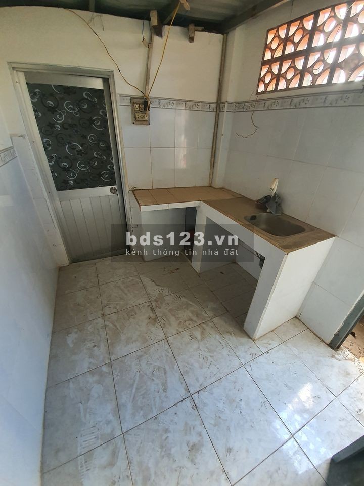 Nhà nát 42m2 gần trường TH Bình Chiểu Thủ Đức