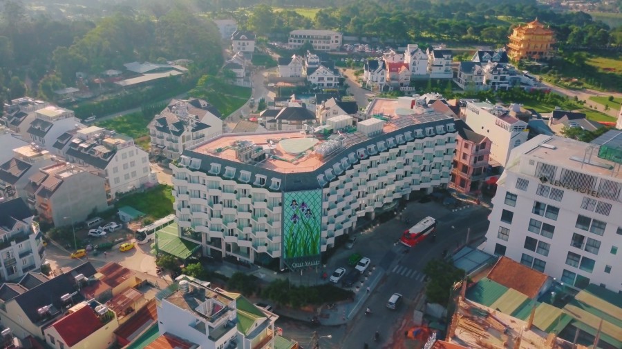 Bán nhà phố Đà Lạt cách Hồ Xuân Hương 200m (KQH Golf Valley)
