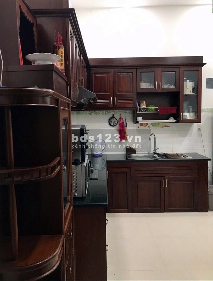 Bán nhà cực đẹp HXH giáp chợ Bà Chiểu ở ngay DT 49m2, 5.6 tỷ (TL)
