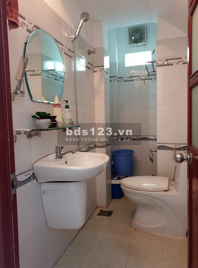 Bán nhà cực đẹp HXH giáp chợ Bà Chiểu ở ngay DT 49m2, 5.6 tỷ (TL)