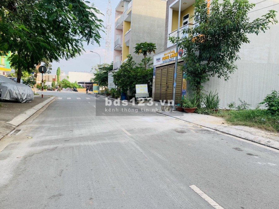 Cần Bán Lô Đất Biệt Thự 175m2 Xã Lê Minh Xuân, huyện Bình Chánh,TP. HCM