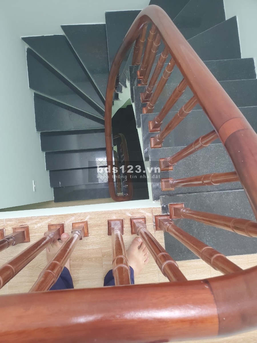Hoa hậu mặt tiền 4m xây 4 tầng giá 3.5tỷ Ngã tư Tố Hữu Vạn Phúc,Hà Đông, cách ngã tư 150m