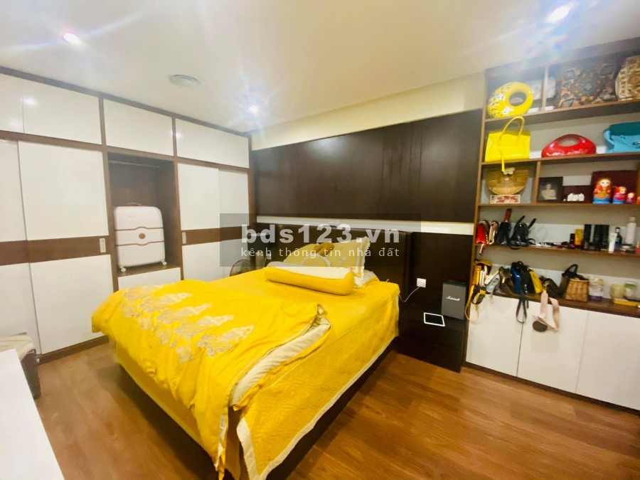 Chuyển nhượng căn hộ tại chung cư Imperia Garden 108m2,giá 4.1 tỷ-LH 0343951063