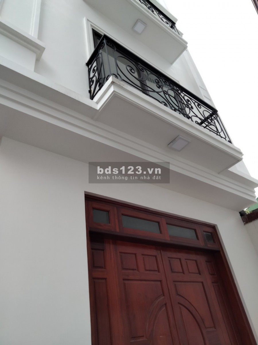 Hot Hot Nhà đẹp bán ngay Nguyễn Văn Linh DT 32m2 5 tầng nhỉnh 2,4 tỷ