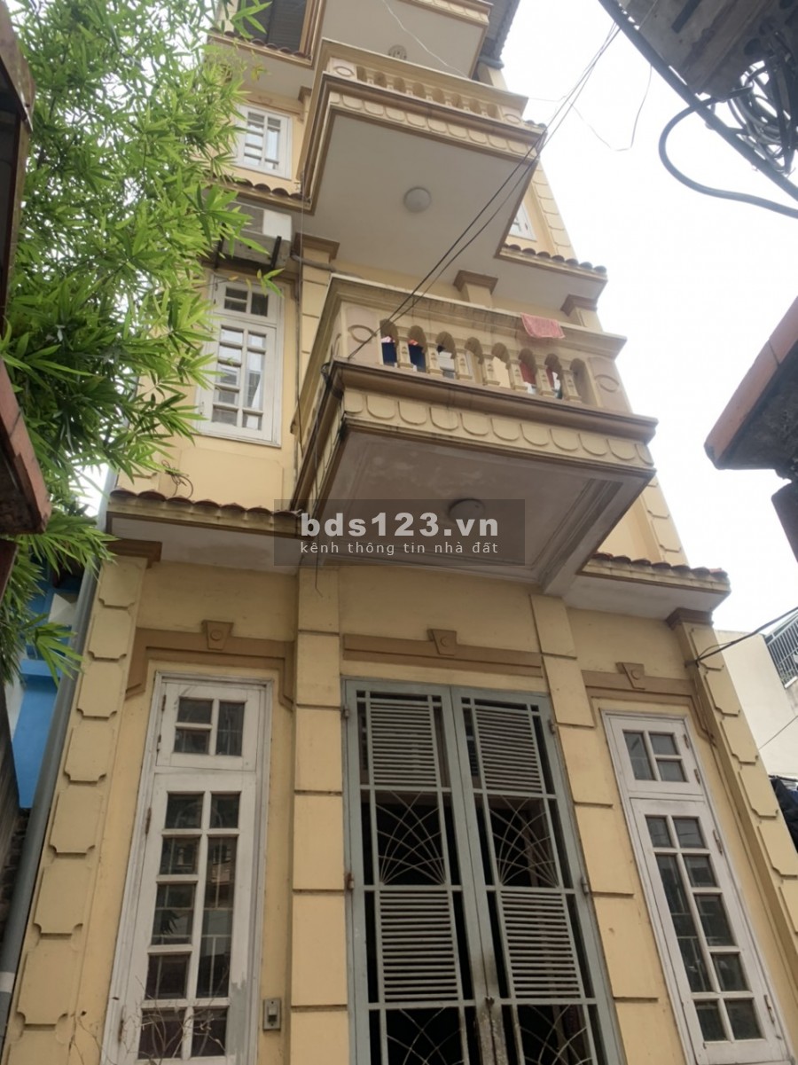 Bán nhà Hoàng Mai, diện tích 50m2, MT 4m xây 4 tầng, ô tô đỗ cổng