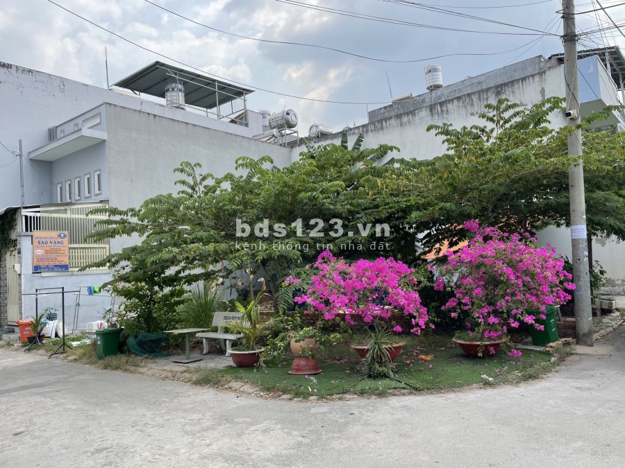 Bán nhanh lô góc HXH 1/ Võ Văn Hát, Long Trường DT 52,5m2- giá 2.55 tỷ