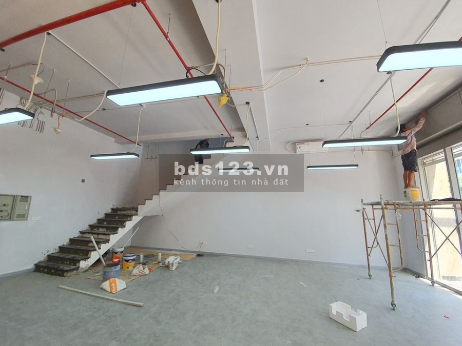 Mặt bằng cho Thuê Tổng diện tích 3 sàn là 240m2 tại trung tâm Khu Đô Thị Sala LH 0909246874