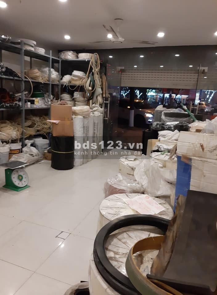 Bán nhà Mặt phố Ngọc Hồi, Thanh Trì Kinh doanh, vỉa hè, ô tô tránh 80m2, 6.5 tỷ