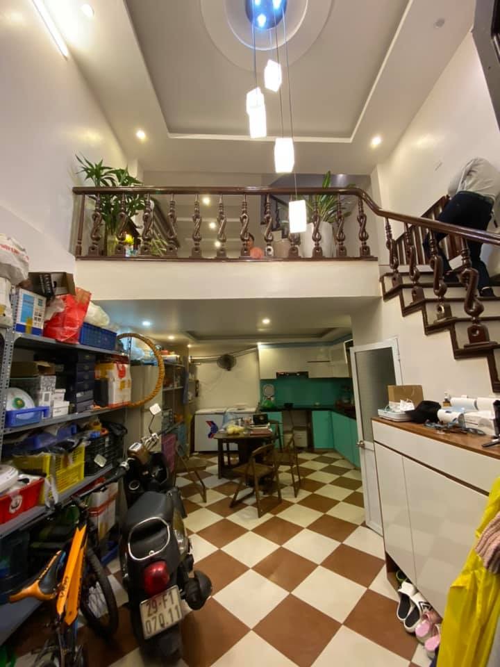 Siêu Phẩm Châu Âu Tại Cầu Giấy 32m2 x 6 Tầng, Lô Góc Chỉ 4,2 Tỷ.