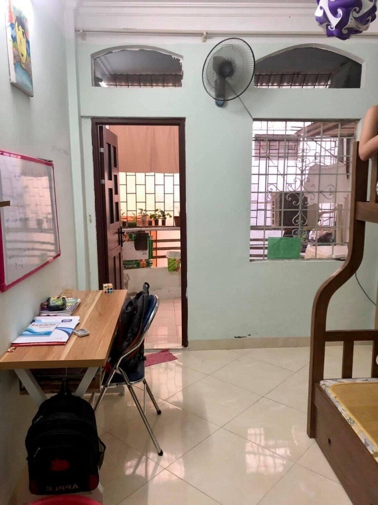 Bán Nhà Phố Hào Nam Đống Đa, 35m. 4 tầng. Mặt tiền 3.5m, giá 3 tỷ