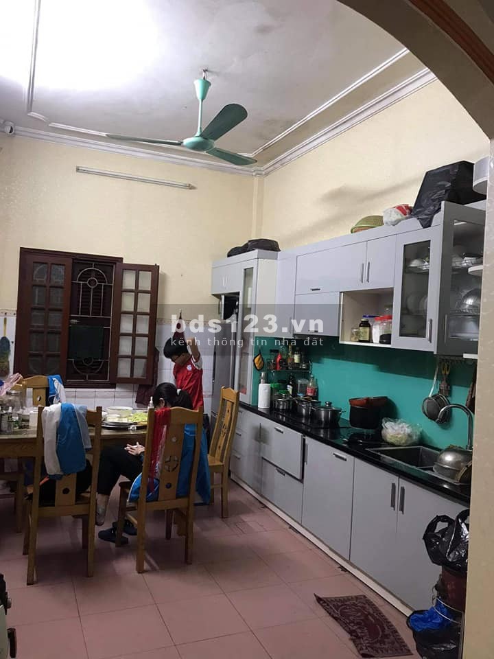 KHU VỰC HIẾM NHÀ PHÂN LÔ TÔ HIỆU THOÁNG TRƯỚC SAU DT 40M2 4T. GIÁ 3.95 TỶ