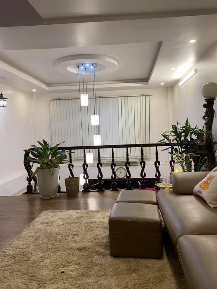 Siêu Phẩm Châu Âu Tại Cầu Giấy 32m2 x 6 Tầng, Lô Góc Chỉ 4,2 Tỷ.