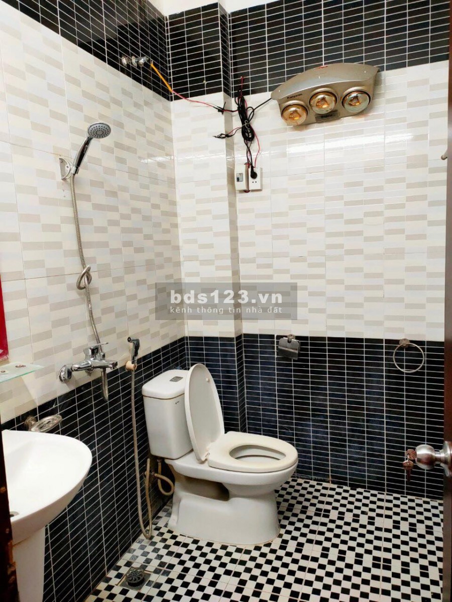 Sống VIP, Phố Nguyễn Văn Cừ Long Biên, 55m2 MTx4.5m 5T