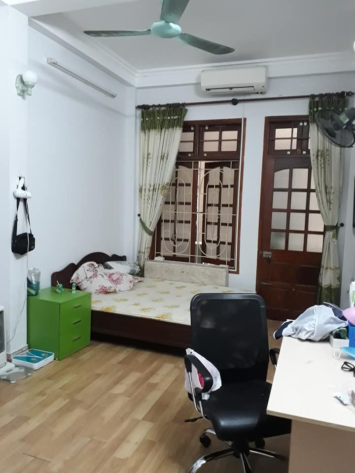 Bán Nhà 4 Tầng, Gần Phố, Tây Sơn, Đống Đa, DT 50m2, Gara Ô Tô, Kinh Doanh. Giá 7,2 Tỷ.