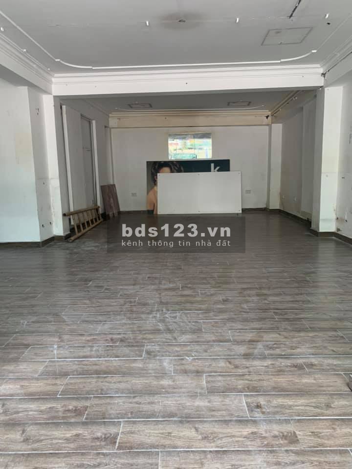 Cho thuê cửa hàng 5 tầng địa chỉ 165B Phùng Hưng Hoàn kiếm