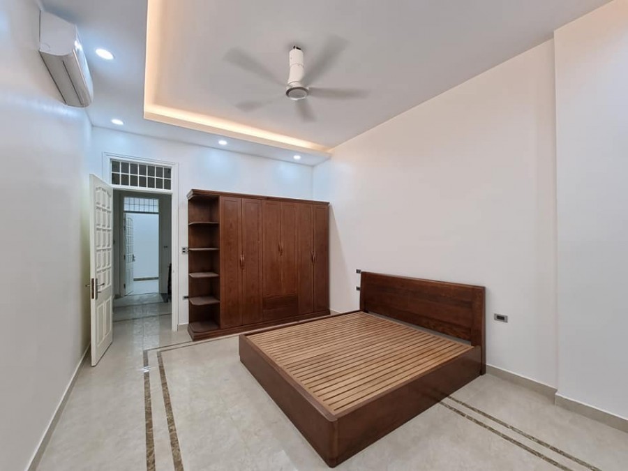 Bán Nhà Nguyễn Ngọc Nại 52m2 Phân Lô Gần Phố MT 4m Oto Đỗ Cửa Dân Chí Cao