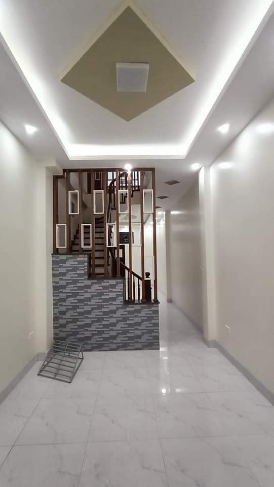 Bán nhà Tây Sơn 5 tầng xây mới 45m oto đỗ cửa 10m giá 6.4 tỷ