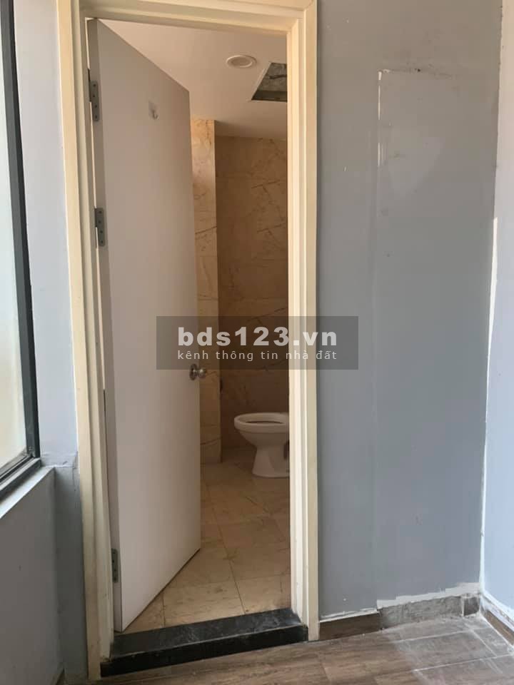 Cho thuê cửa hàng 5 tầng địa chỉ 165B Phùng Hưng Hoàn kiếm