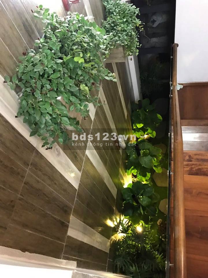 Phân lô Nguyễn Huy Tưởng Ô tô Thang máy, Vỉa hè, kinh doanh, 70mX5T. MT5m, giá 17.5 tỷ