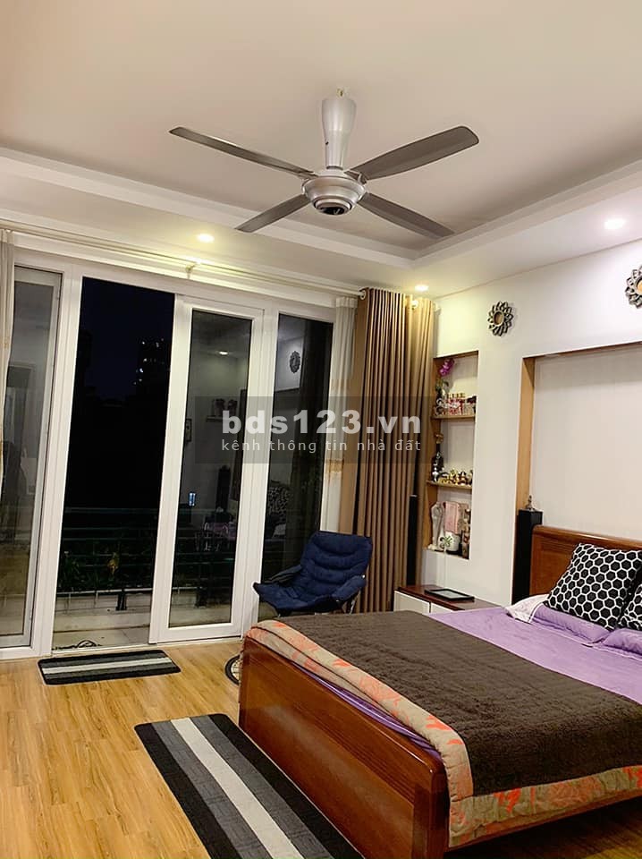 Bán Nhà Ngõ 455 LẠC LONG QUÂN, Ô TÔ ĐỖ CỔNG, dt 135m2, MT 6m, chỉ 15,5 tỷ