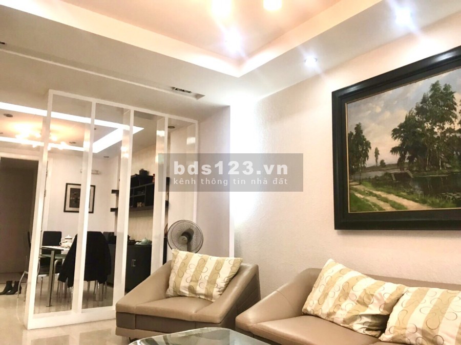 Cần bán Căn Hộ P1 Ciputra 145m2- 3 ngủ đủ đồ, cửa chính Đông Nam giá 4,1 tỷ có thương lượng