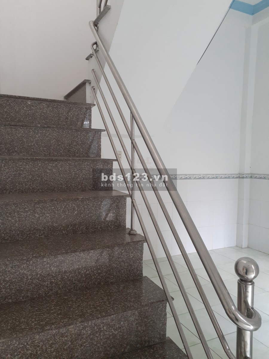 Bán gấp Nhà Sát HXH Nguyễn TƯ Giản Phường 12 Gò Vấp 49m2 Giá 3 tỷ 4TL