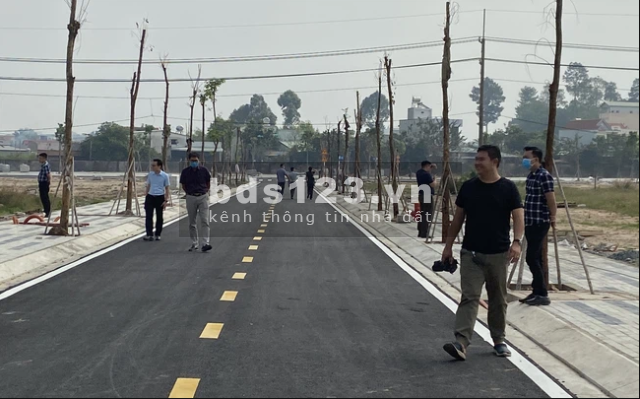 Bán gấp lô đất 100m2 giá rẻ mặt tiền đường QL50