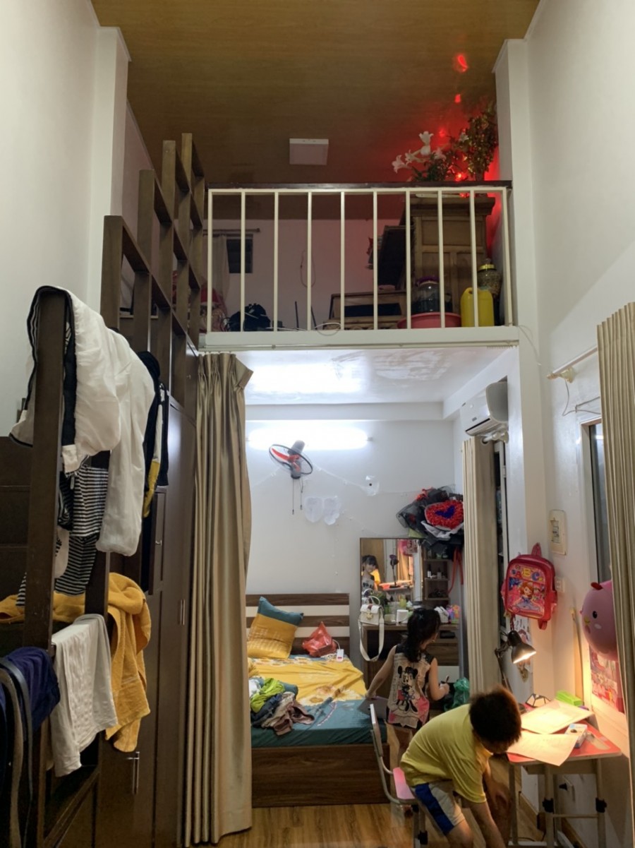 Chính chủ bán nhà 2 tầng 1 gác lửng tại Ngõ 15 đường Hồng Hà, Phúc Xá. Ba Đình, DT 30m2 Giá 980 triệu LH 0976131114