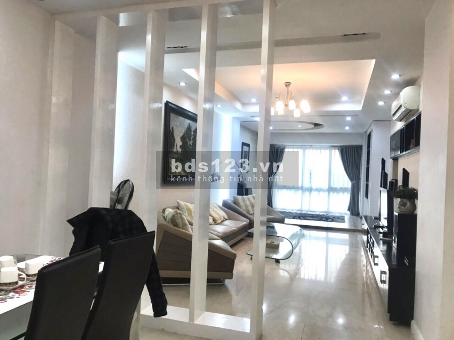 Cần bán Căn Hộ P1 Ciputra 145m2- 3 ngủ đủ đồ, cửa chính Đông Nam giá 4,1 tỷ có thương lượng