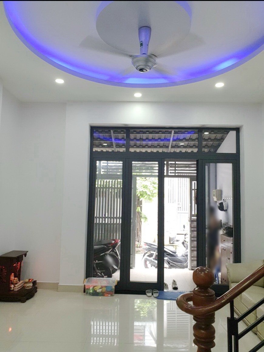 Nhà (dt đất 58.3m) hẻm 4m gần MT đường Phạm Hùng P4 Q8