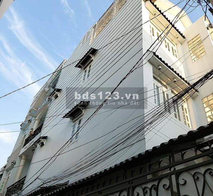 Nhà 3 tầng 5PN HXH Lê Quang Định, P.1, Gò Vấp 62m2(4×15.5) 7,9 tỷ thương lượng
