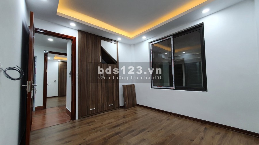 SIÊU PHẨM MẶT TIỀN RỘNG 9.5M, 42M2 X 5T, GẦN NGÃ TƯ XÃ ĐÀN, GIÁ SỐC 3,95 TỶ.
