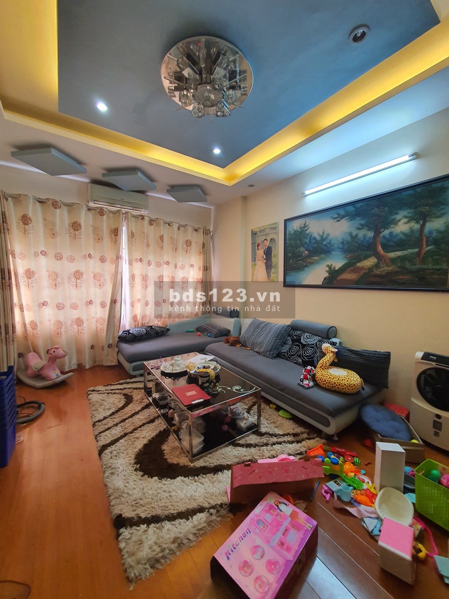 NHÀ ĐẸP Ở NGAY Ô TÔ TRÁNH Ngọc Lâm, Long Biên 5Tx55M2, hơn 6 tỷ. LH:O977.611.089